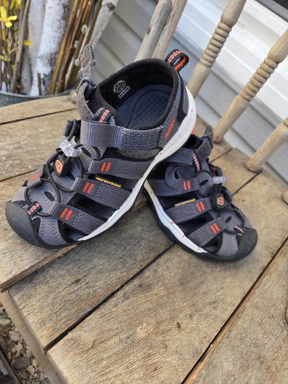 Keen Kids Sandals NWOT